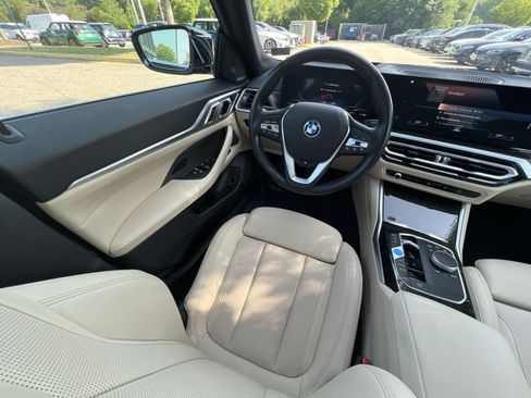 Used 2023 BMW i4 eDrive40 w/ Premium Package RWD image 4