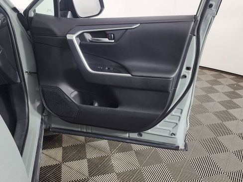 Used 2020 Toyota RAV4 TRD Off-Road image 32