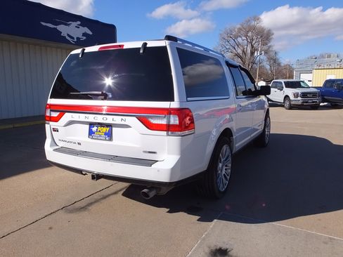 Used 2016 Lincoln Navigator L Reserve image 2