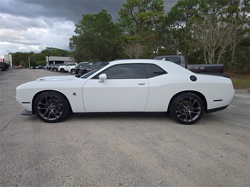 Certified 2023 Dodge Challenger R/T Scat Pack image 3