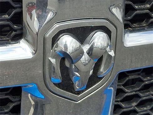 Used 2024 RAM 1500 Classic SLT image 6