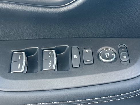 New 2027 Honda HR-V EX-L image 14