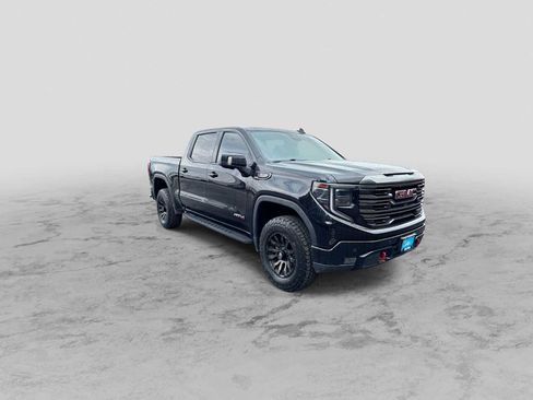 Used 2022 GMC Sierra 1500 AT4 w/ AT4 Premium Package AWD/4WD image 2