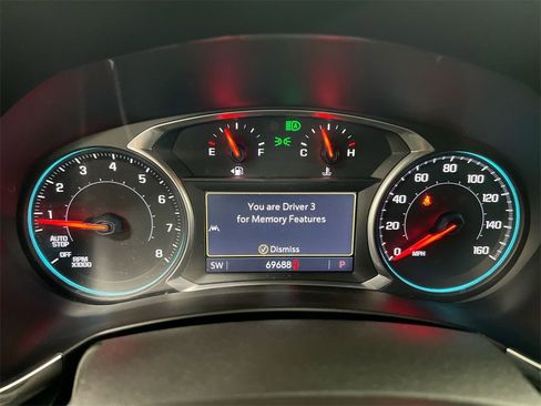 Used 2020 Chevrolet Equinox Premier image 11