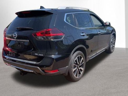 Used 2019 Nissan Rogue SL w/ Premium Package AWD/4WD image 4