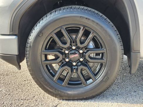 Used 2023 GMC Sierra 1500 Elevation AWD/4WD image 10