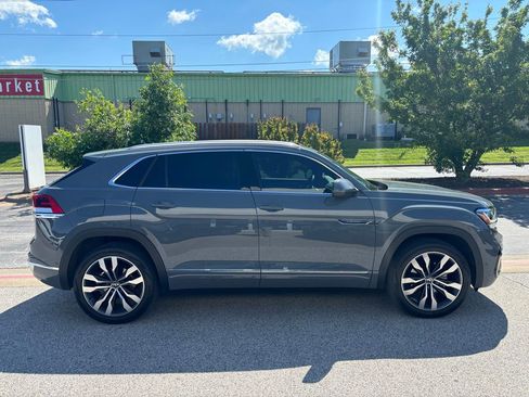 Used 2023 Volkswagen Atlas Cross Sport SEL Premium R-Line AWD/4WD image 4