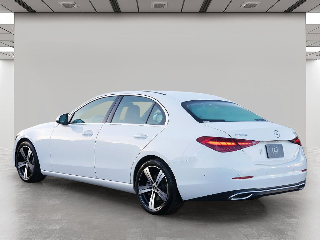 Used 2025 Mercedes-Benz C 300 4MATIC Sedan image 4