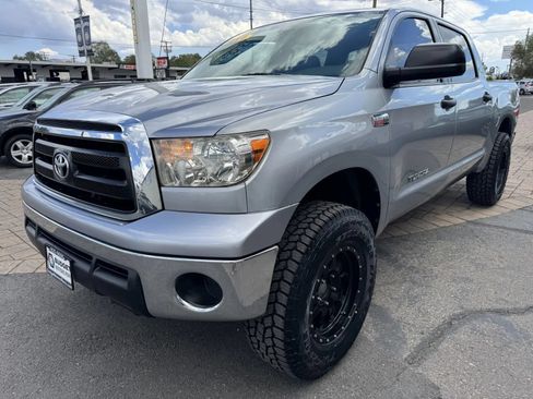 Used 2010 Toyota Tundra 4x4 CrewMax w/ Tow Pkg image 6