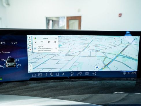 Used 2025 Cadillac Escalade IQ Luxury 2 image 51