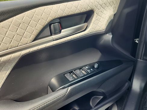 Used 2025 Toyota Camry XLE FWD image 26