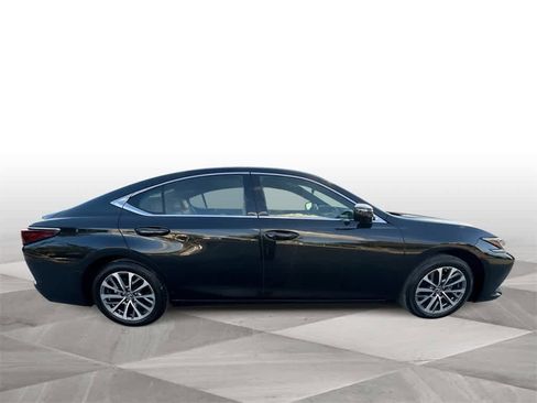 Used 2023 Lexus ES 350 image 9
