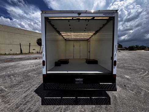New 2025 GMC Savana 3500 Extended w/ Power Convenience Package RWD image 10