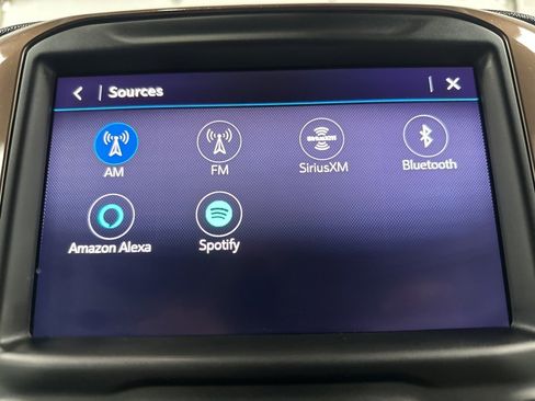 Used 2019 Chevrolet Silverado 1500 High Country w/ Technology Package image 32