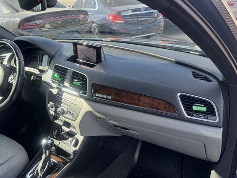 Used 2018 Audi Q3 2.0T Premium Plus w/ Premium Plus Package image 21