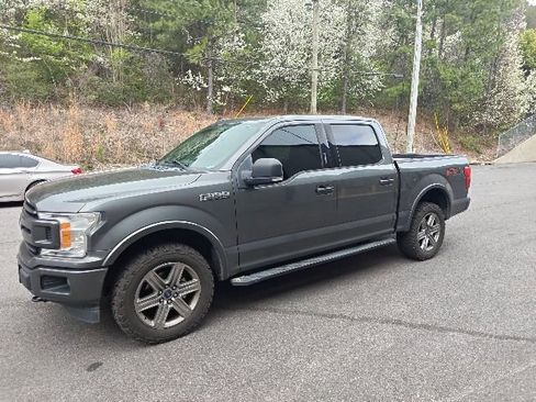 Used 2019 Ford F150 XLT w/ Equipment Group 302A Luxury image 6