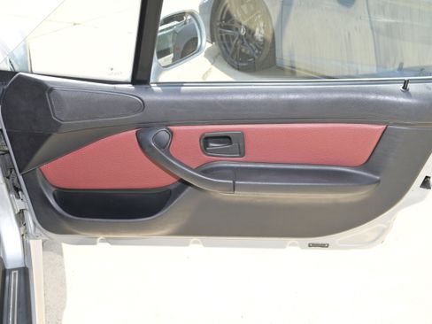 Used 1996 BMW Z3 1.9 image 37