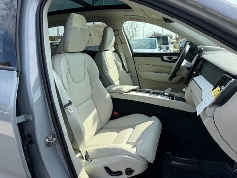 New 2026 Volvo XC60 T8 Ultra w/ Protection Package Premier image 8
