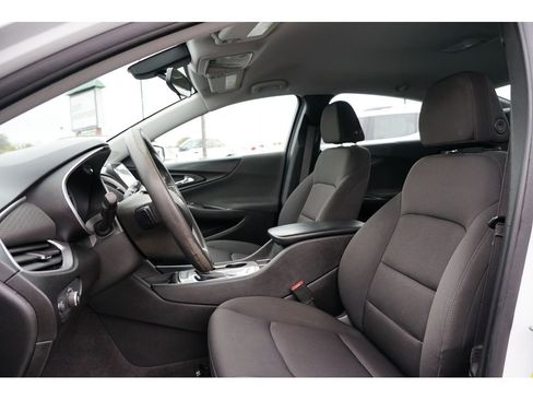 Used 2020 Chevrolet Malibu LS image 12