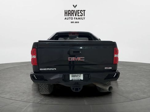 Used 2017 GMC Sierra 2500 SLT w/ Duramax Plus Package image 5