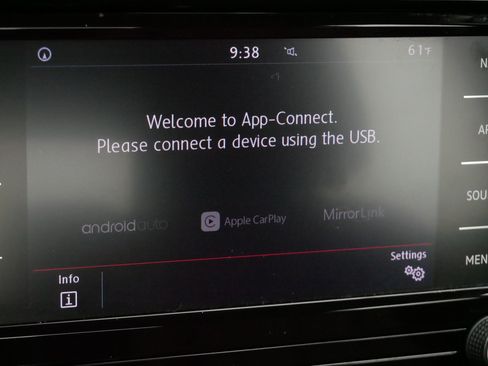 Certified 2022 Volkswagen Passat 2.0T FWD image 31