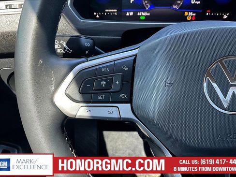 Used 2022 Volkswagen Tiguan SE image 11