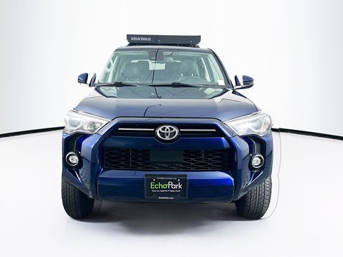 Used 2021 Toyota 4Runner SR5 Premium w/ Moonroof Package AWD/4WD image 2
