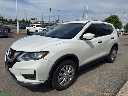 Used 2017 Nissan Rogue S AWD/4WD image 8
