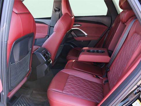 Used 2025 Audi SQ5 Premium Plus image 17