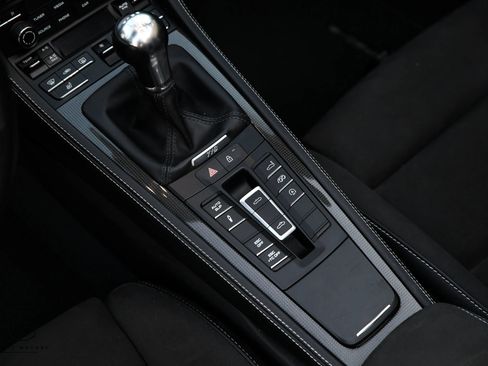 Used 2022 Porsche 718 Boxster Spyder image 42