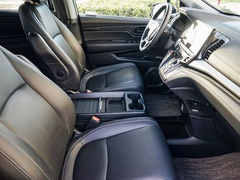 Used 2023 Honda Odyssey EX-L image 15