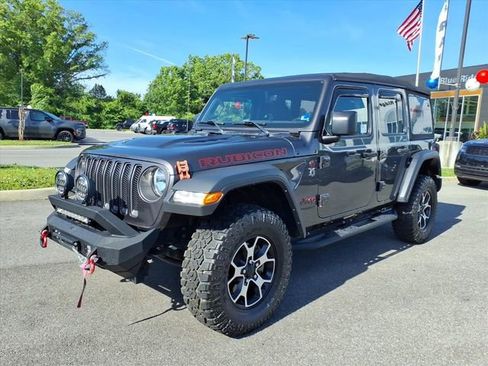 Used 2022 Jeep Wrangler Unlimited Rubicon w/ Cold Weather Group AWD/4WD image 9