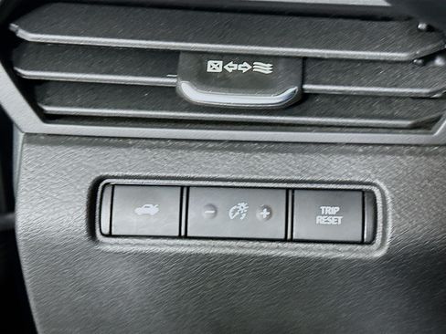 Used 2023 Nissan Altima 2.5 SV FWD image 17