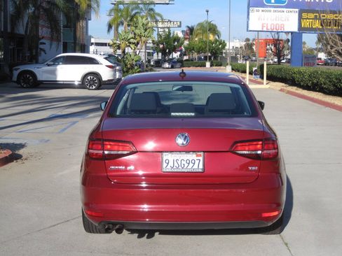 Used 2016 Volkswagen Jetta SE FWD image 14