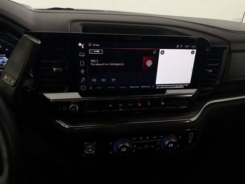 Used 2024 GMC Sierra 1500 Elevation image 15