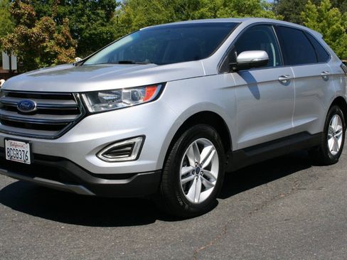 Used 2018 Ford Edge SEL AWD/4WD image 8