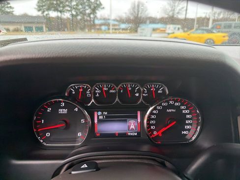 Used 2016 GMC Yukon SLT image 28