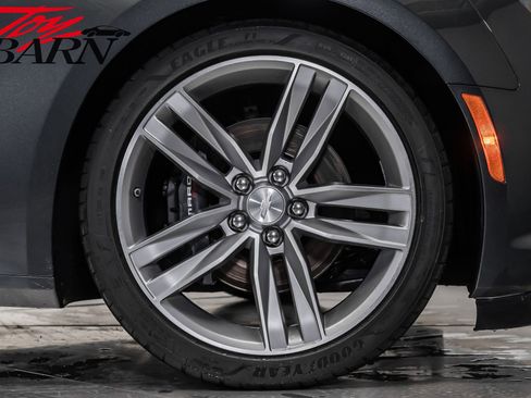 Used 2017 Chevrolet Camaro SS image 16