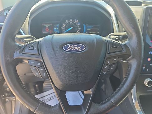 Used 2022 Ford Edge Titanium w/ Equipment Group 301A AWD/4WD image 15