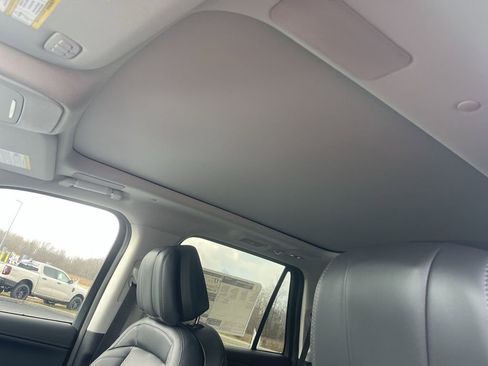 New 2025 Lincoln Navigator Reserve image 28