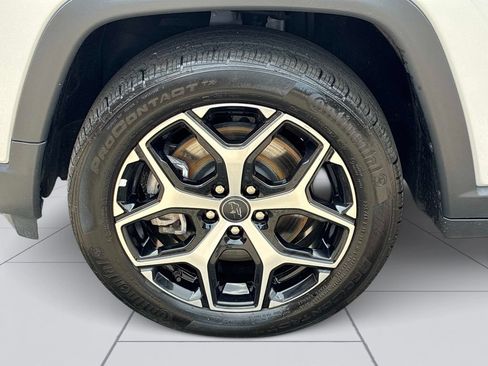 Used 2025 Jeep Compass Limited AWD/4WD image 9