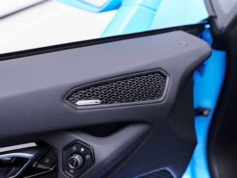 Used 2023 Lamborghini Huracan EVO image 45