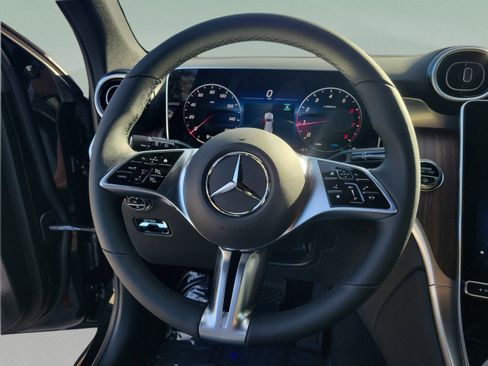 Certified 2026 Mercedes-Benz GLC 300 image 9