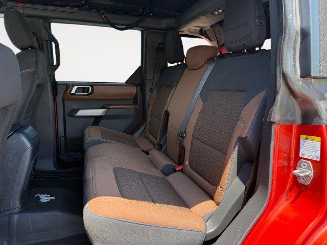 Used 2023 Ford Bronco Outer Banks AWD/4WD image 12