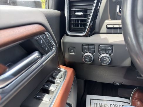 Used 2025 GMC Sierra 3500 Denali Ultimate AWD/4WD image 22