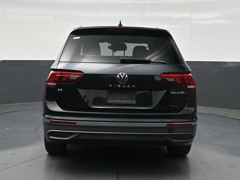 Used 2023 Volkswagen Tiguan SE FWD image 4