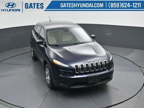 Used 2016 Jeep Cherokee Sport AWD/4WD image 43