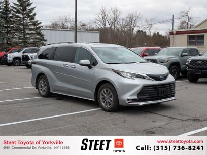 Used 2023 Toyota Sienna XLE
