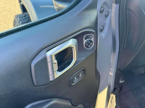 Used 2020 Jeep Wrangler Unlimited Sport AWD/4WD image 18
