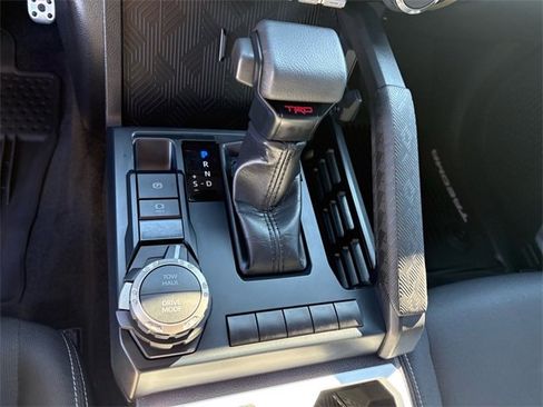 Used 2025 Toyota Tacoma TRD Sport image 15